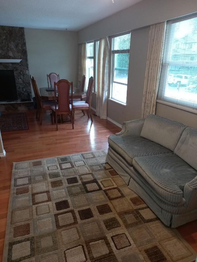Green&White House Apartment Coquitlam Luaran gambar